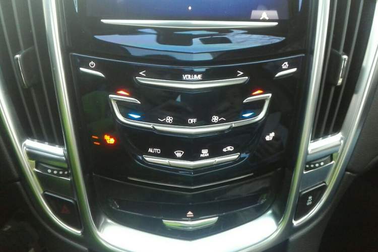 Used Cadillac SRX 2015 3.0L Elite Model AC Panel