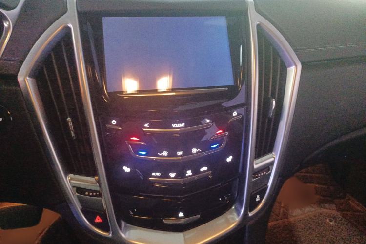 Used Cadillac SRX 2015 3.0L Elite Model Audio And AC Panel