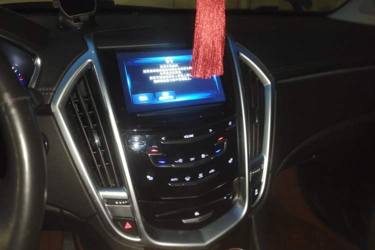Used Cadillac SRX 2015 3.0L Elite Model Audio And AC Panel