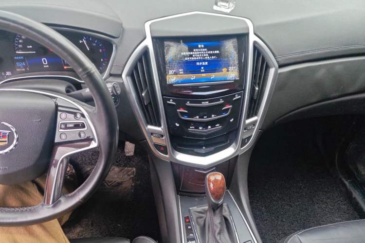Used Cadillac SRX 2015 3.0L Elite Model Audio And AC Panel