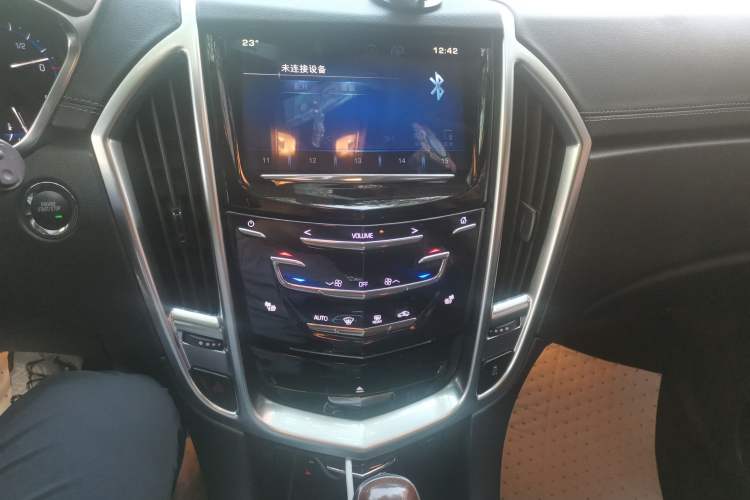 Used Cadillac SRX 2015 3.0L Elite Model Audio And AC Panel