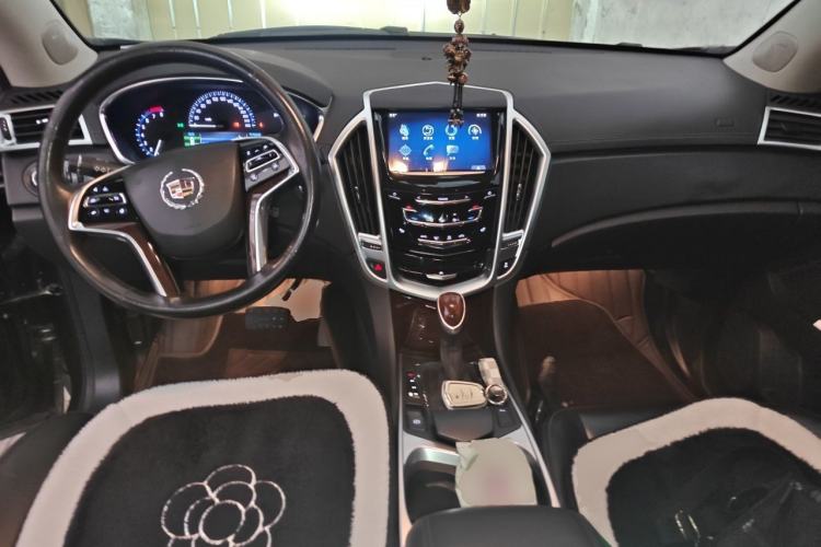Used Cadillac SRX 2015 3.0L Elite Model Center Console