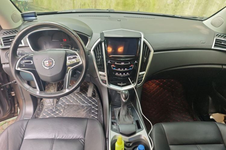 Used Cadillac SRX 2015 3.0L Comfort Version Center Console