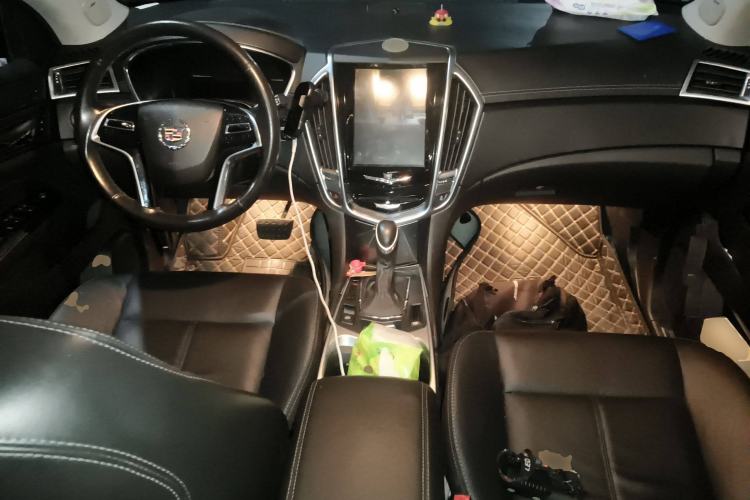 Used Cadillac SRX 2015 3.0L Comfort Version Center Console