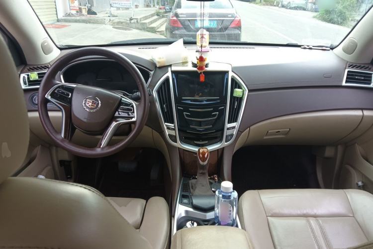 Used Cadillac SRX  Center Console
