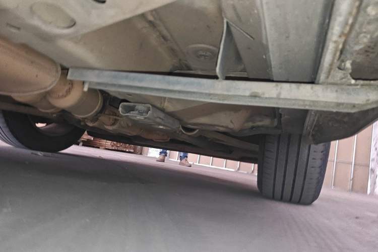 Used Cadillac SRX 2015 3.0L Elite Model Chassis Front Right