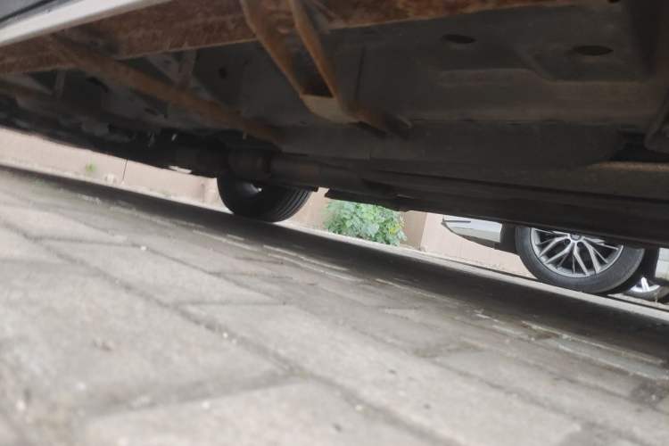 Used Cadillac SRX 2015 3.0L Elite Model Chassis Rear Left