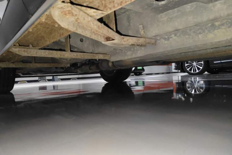Used Cadillac SRX 2015 3.0L Elite Model Chassis Rear Left