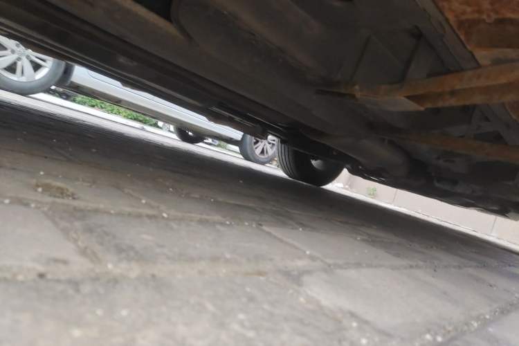 Used Cadillac SRX 2015 3.0L Elite Model Chassis Rear Right