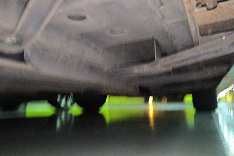 Used Cadillac SRX 2015 3.0L Elite Model Chassis Rear Right