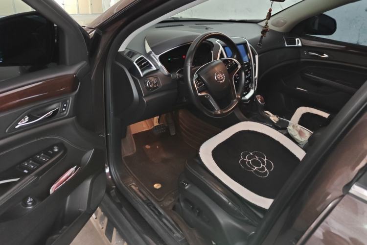 Used Cadillac SRX 2015 3.0L Elite Model Driver Seat