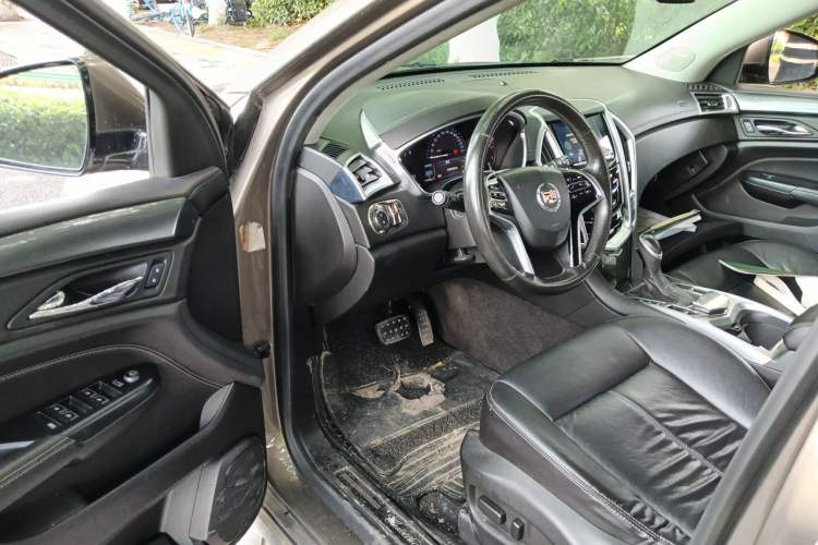 Used Cadillac SRX 2015 3.0L Comfort Version Driver Seat