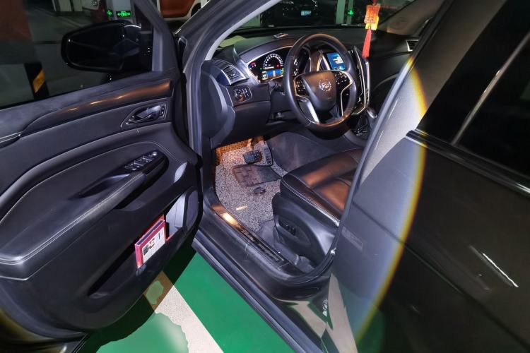 Used Cadillac SRX 2015 3.0L Comfort Version Driver Seat
