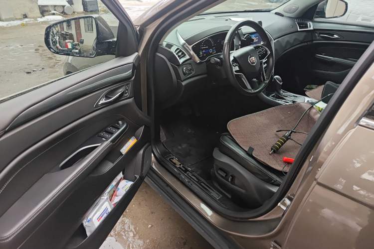 Used Cadillac SRX 2015 3.0L Comfort Version Driver Seat