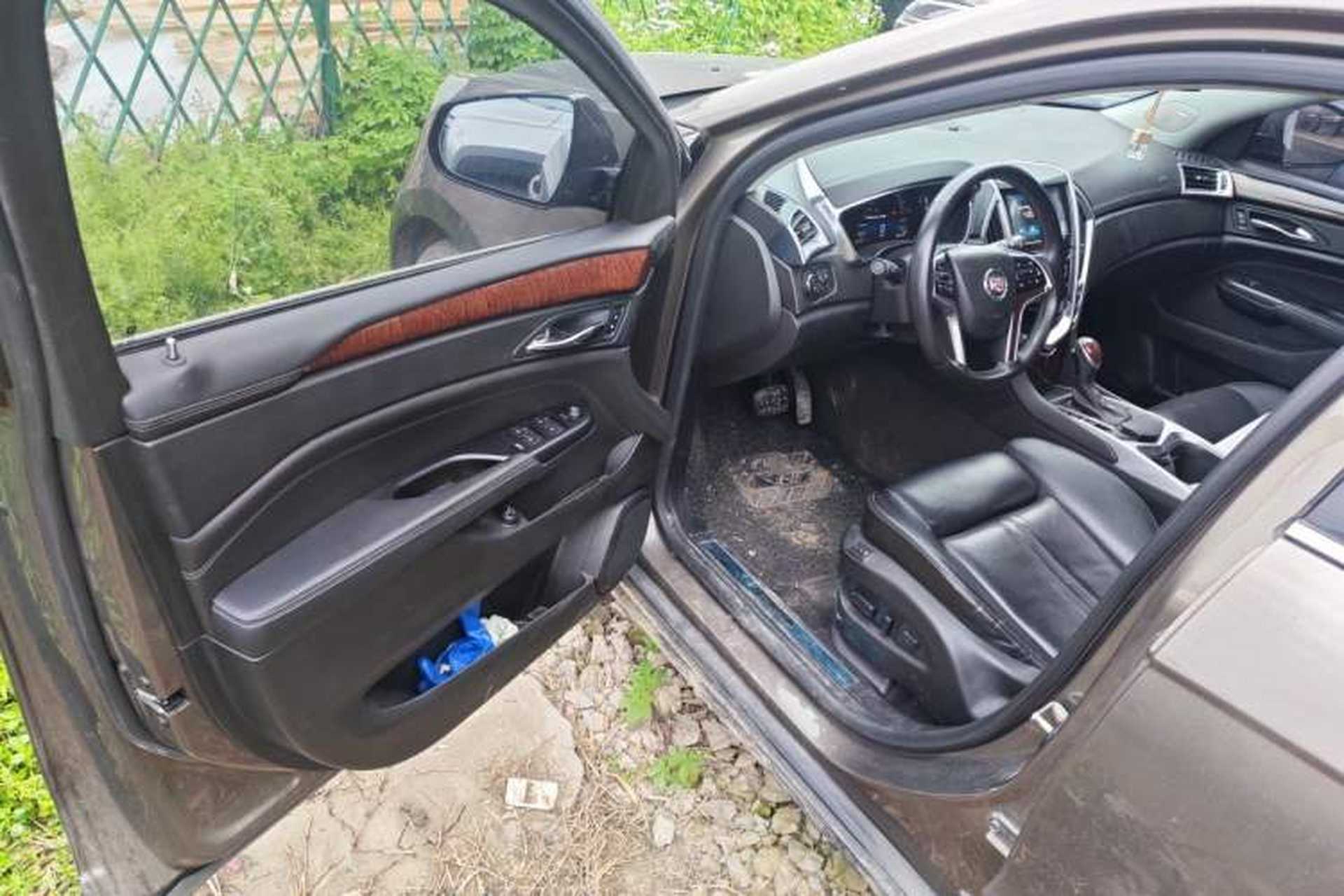 Used Cadillac SRX 2015 3.0L Elite Model Driver Seat
