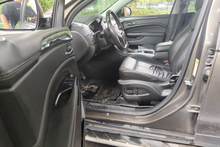 Used Cadillac SRX 2015 3.0L Comfort Version Driver Seat