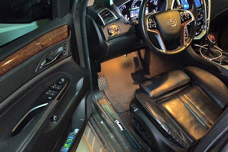 Used Cadillac SRX 2015 3.0L Elite Model Driver Seat