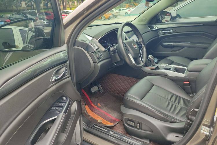 Used Cadillac SRX 2015 3.0L Comfort Version Driver Seat