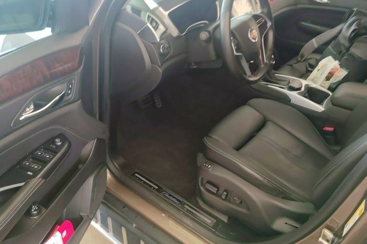Used Cadillac SRX 2015 3.0L Elite Model Driver Seat