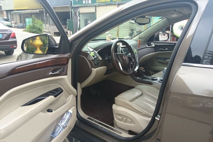 Used Cadillac SRX  Driver Seat