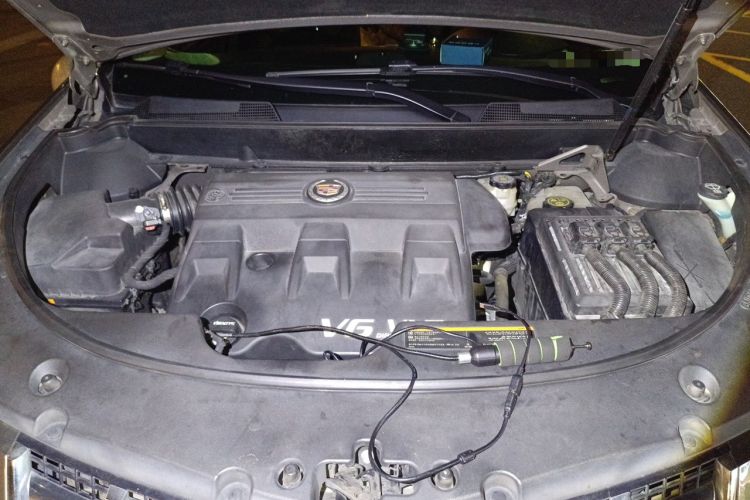 Used Cadillac SRX 2015 3.0L Elite Model Engine Bay