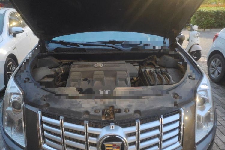 Used Cadillac SRX 2015 3.0L Elite Model Engine Bay