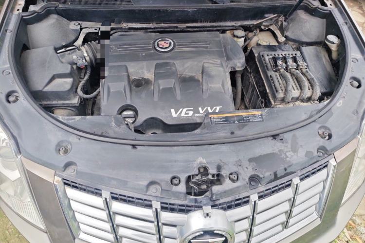 Used Cadillac SRX 2015 3.0L Elite Model Engine Bay