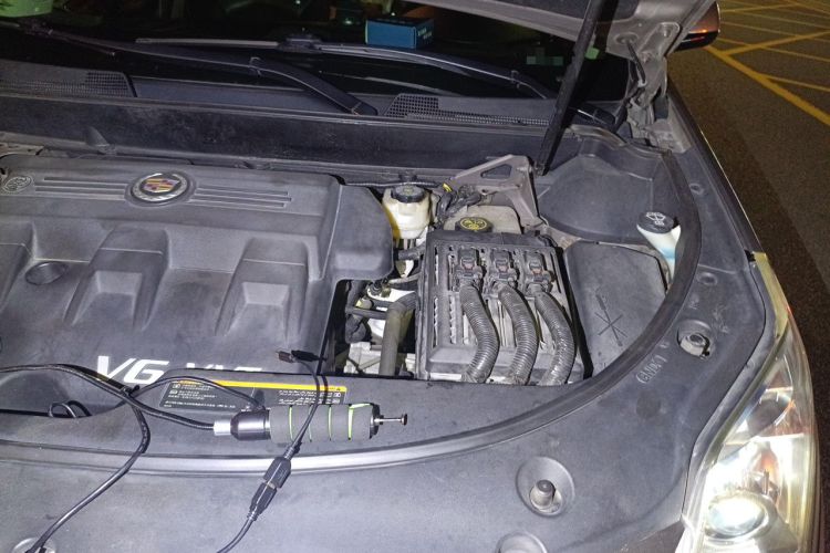 Used Cadillac SRX 2015 3.0L Elite Model Engine Bay Left