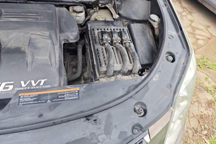 Used Cadillac SRX 2015 3.0L Elite Model Engine Bay Left