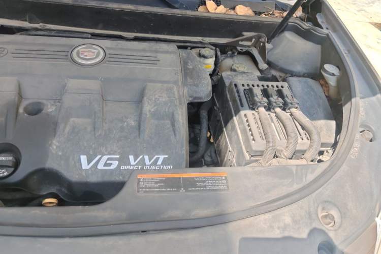 Used Cadillac SRX 2015 3.0L Comfort Version Engine Bay Left