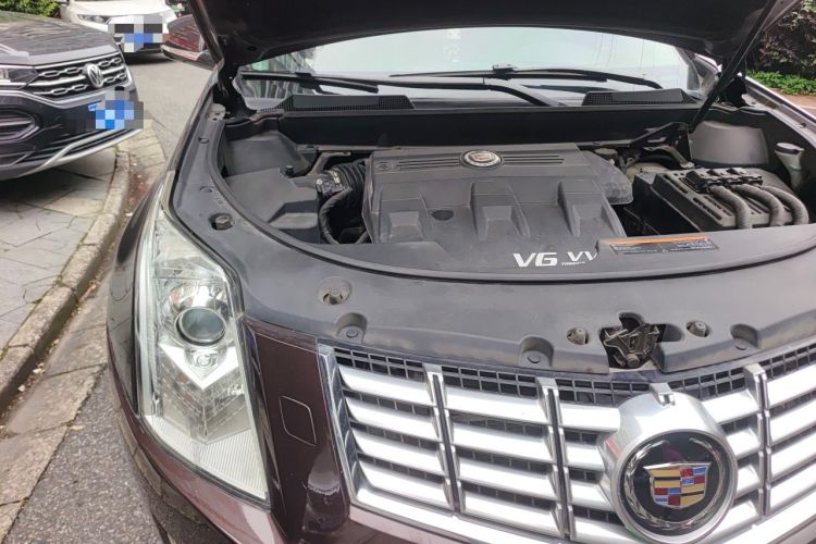 Used Cadillac SRX 2015 3.6L Flagship Edition Engine Bay Right