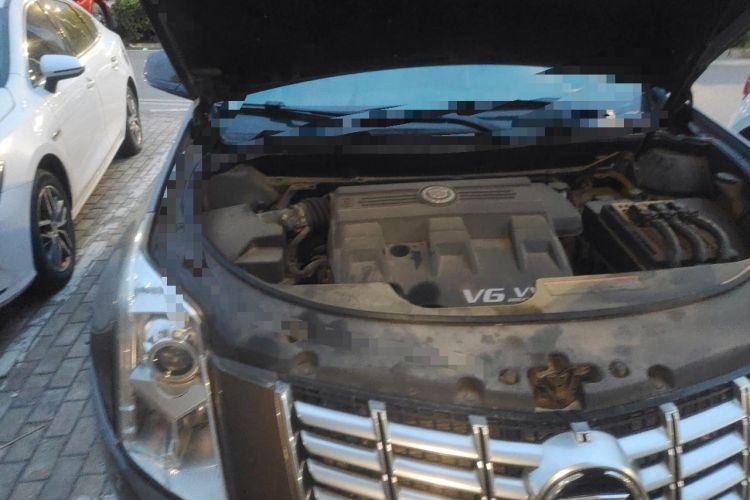 Used Cadillac SRX 2015 3.0L Elite Model Engine Bay Right