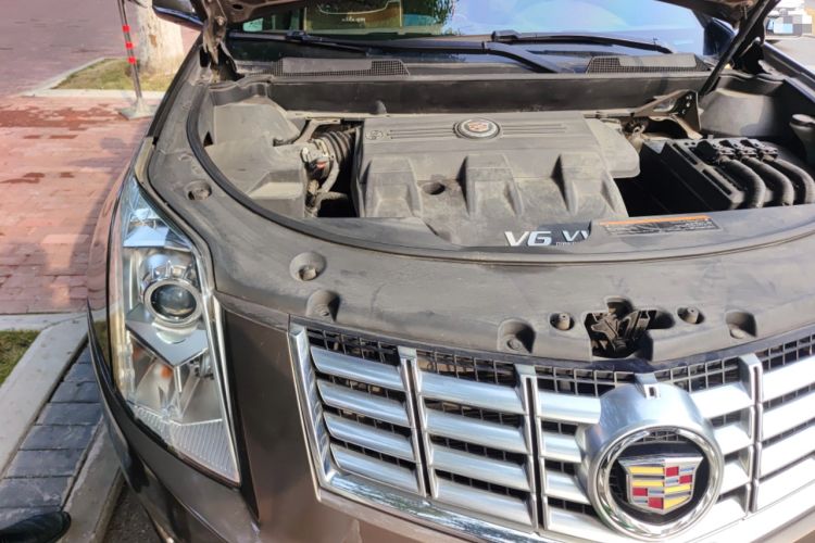 Used Cadillac SRX 2015 3.0L Comfort Version Engine Bay Right
