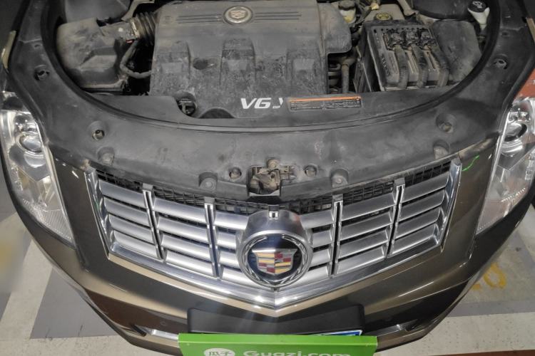 Used Cadillac SRX 2015 3.0L Elite Model Engine Bay