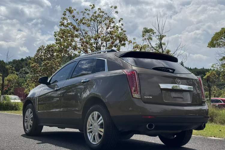 Used Cadillac SRX 2015 3.0L Elite Model Exterior 3