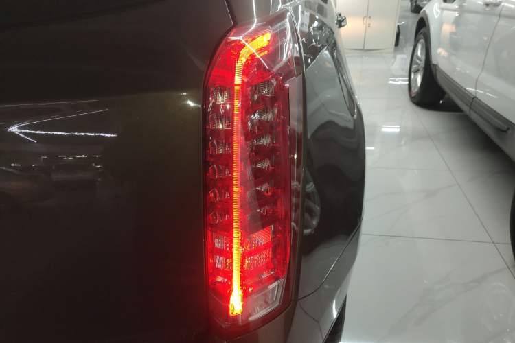 Used Cadillac SRX 2015 3.0L Comfort Version Exterior 3