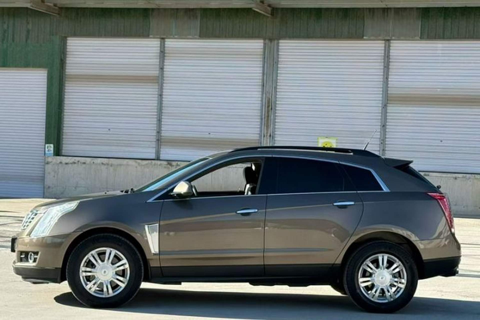 Used Cadillac SRX 2015 3.0L Comfort Version Exterior 3