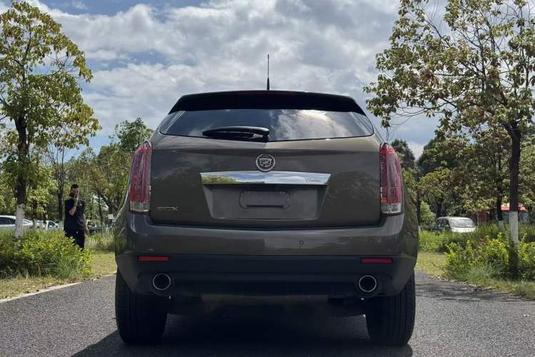 Used Cadillac SRX 2015 3.0L Elite Model Exterior 4