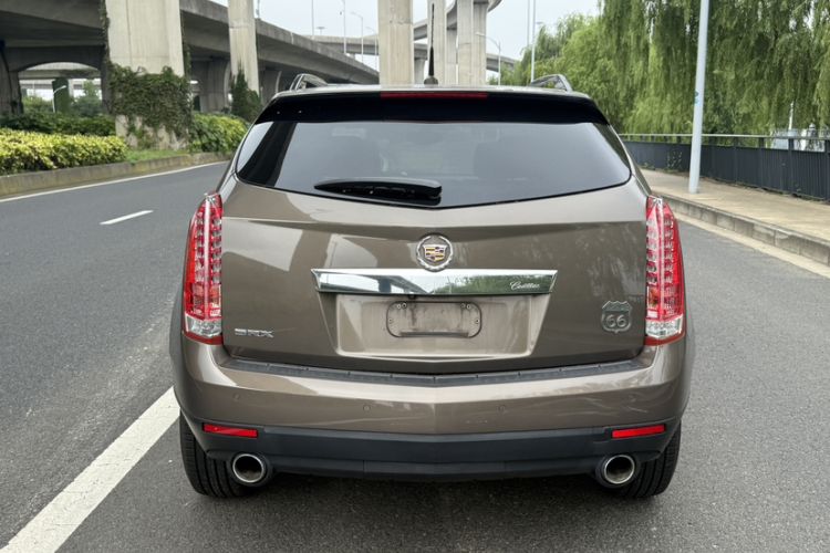 Used Cadillac SRX 2015 3.0L Elite Model Exterior 4
