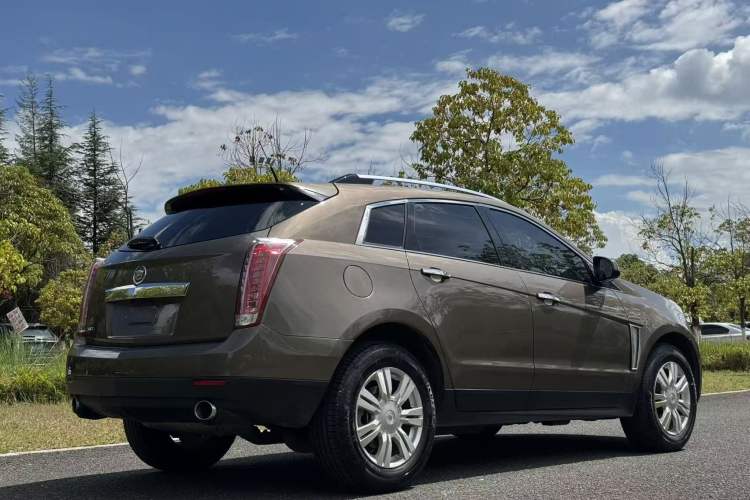 Used Cadillac SRX 2015 3.0L Elite Model Exterior 5