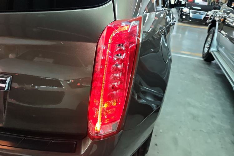 Used Cadillac SRX 2015 3.0L Comfort Version Exterior 6