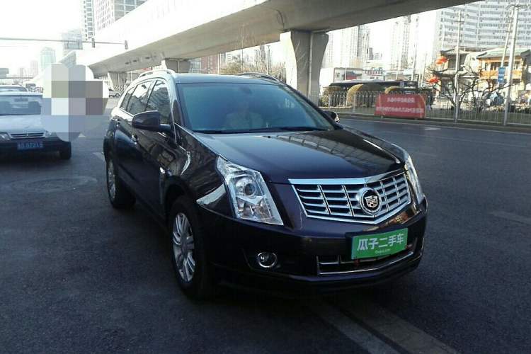 Used Cadillac SRX 2015 3.0L Elite Model Front Right 45 Deg
