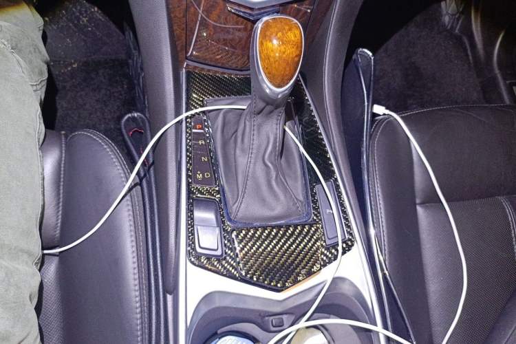 Used Cadillac SRX 2015 3.0L Elite Model Gear Lever
