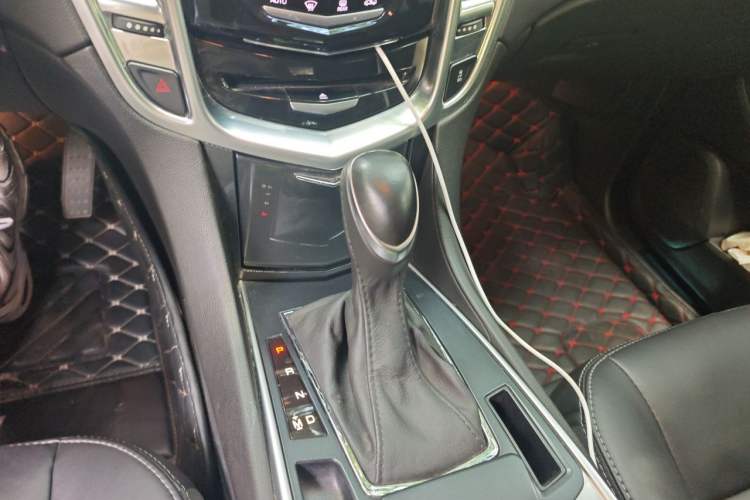 Used Cadillac SRX 2015 3.0L Comfort Version Gear Lever