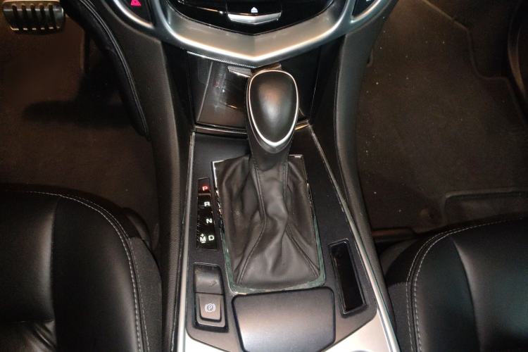 Used Cadillac SRX 2015 3.0L Comfort Version Gear Lever