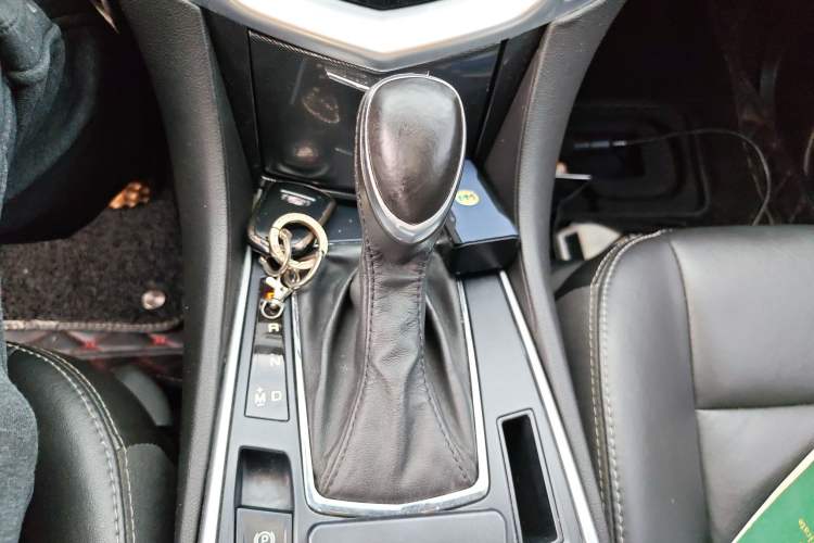 Used Cadillac SRX 2015 3.0L Comfort Version Gear Lever