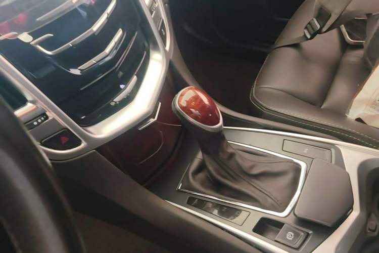 Used Cadillac SRX 2015 3.0L Elite Model Gear Lever