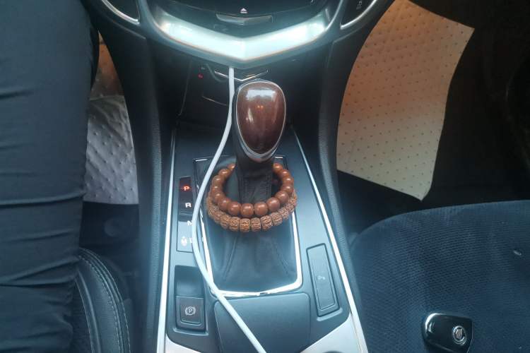 Used Cadillac SRX 2015 3.0L Elite Model Gear Lever