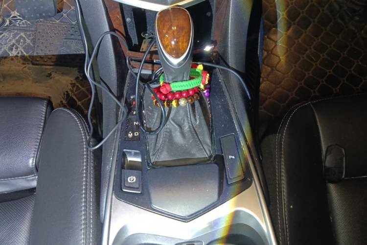 Used Cadillac SRX 2015 3.0L Elite Model Gear Lever