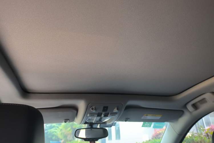 Used Cadillac SRX 2015 3.0L Elite Model Headliner